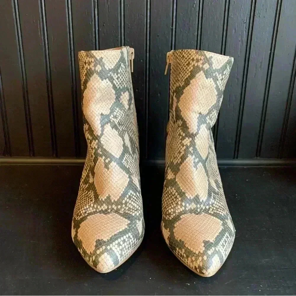 Steve Madden Nadalie Pointed Toe Bootie (Tan, Snake Print) Size 8 - Picture 2 of 7